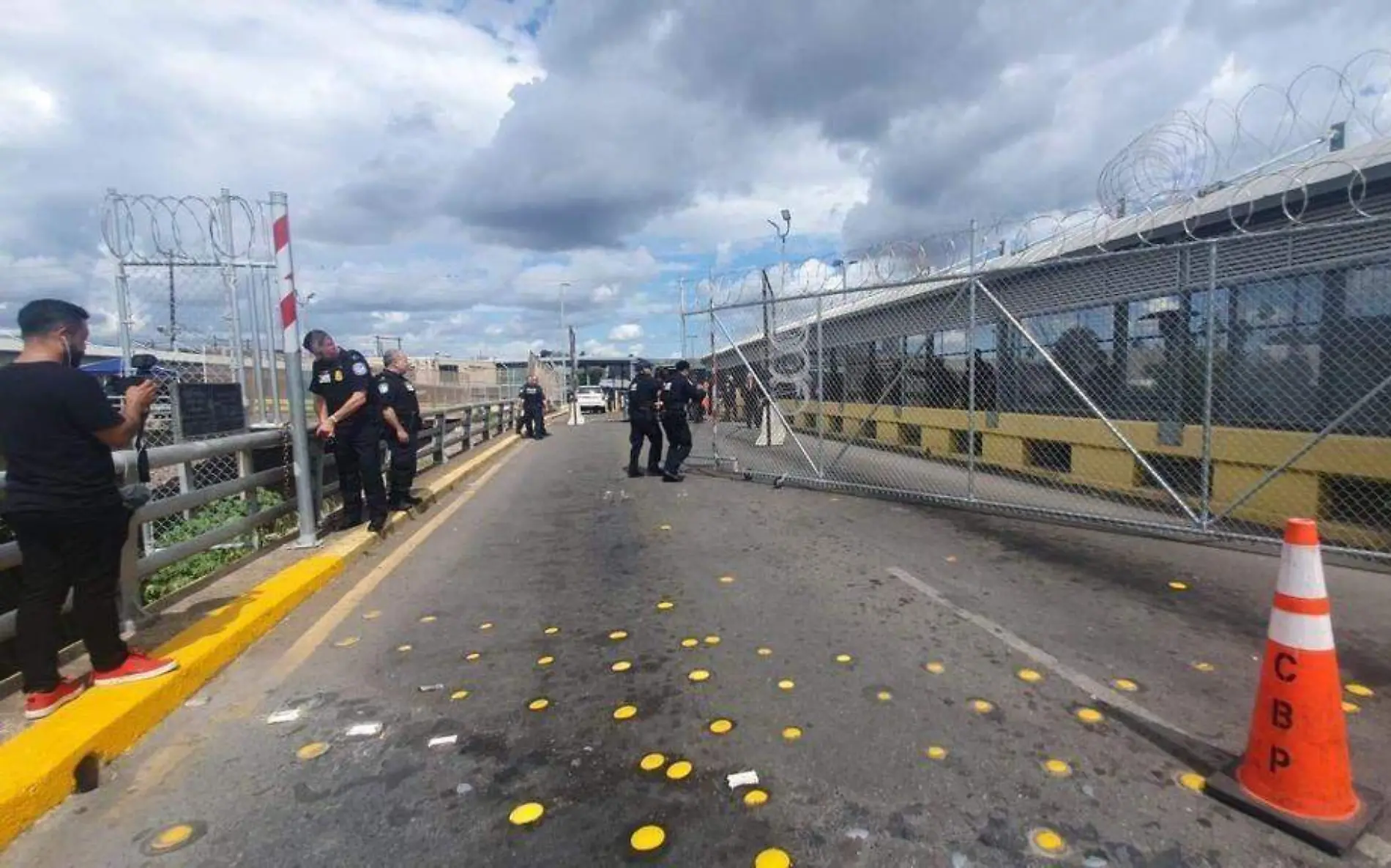 Liberan puente internacional de Matamoros a EU 